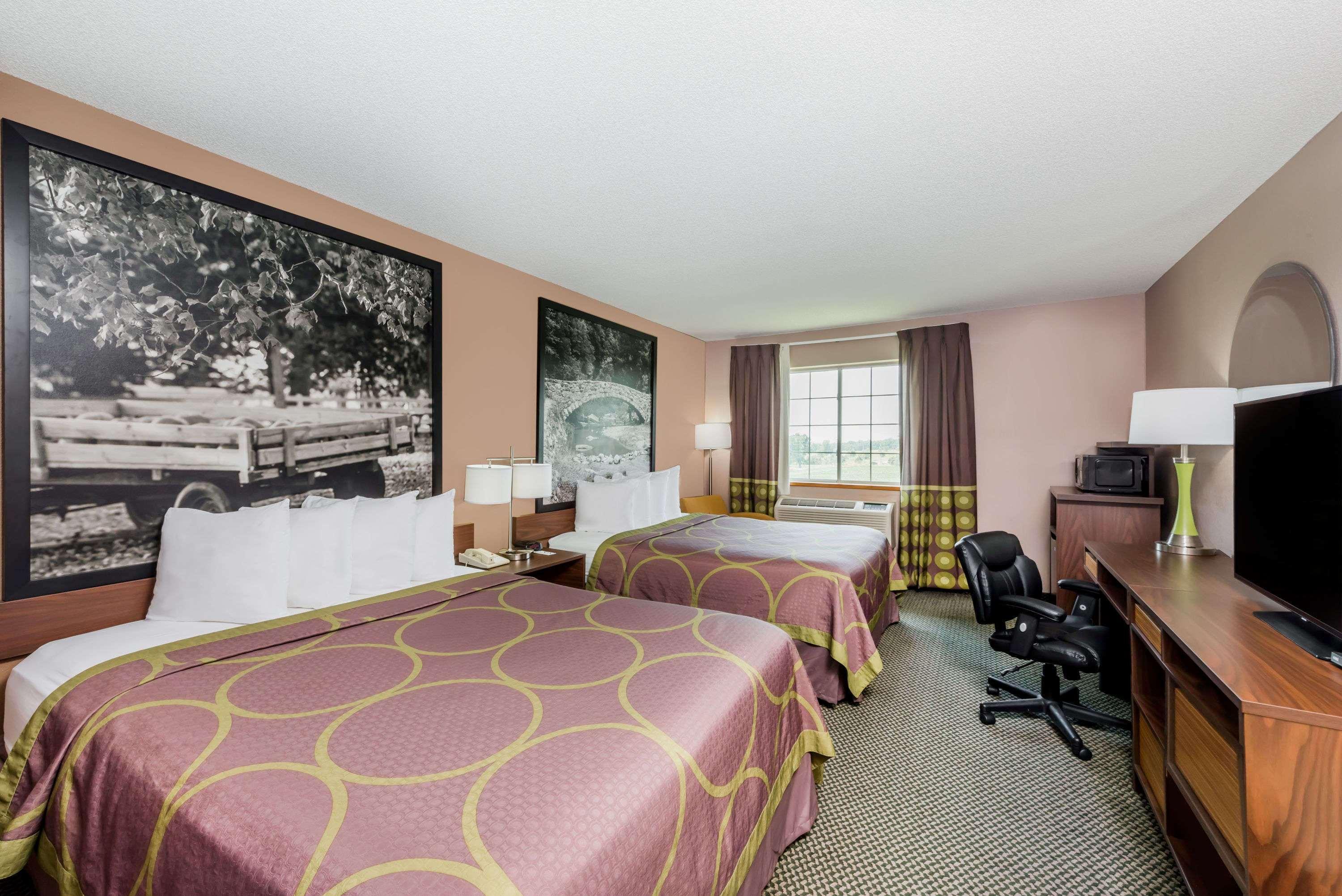 Super 8 By Wyndham Winfield-Quail Ridge Area Hotel Exterior photo